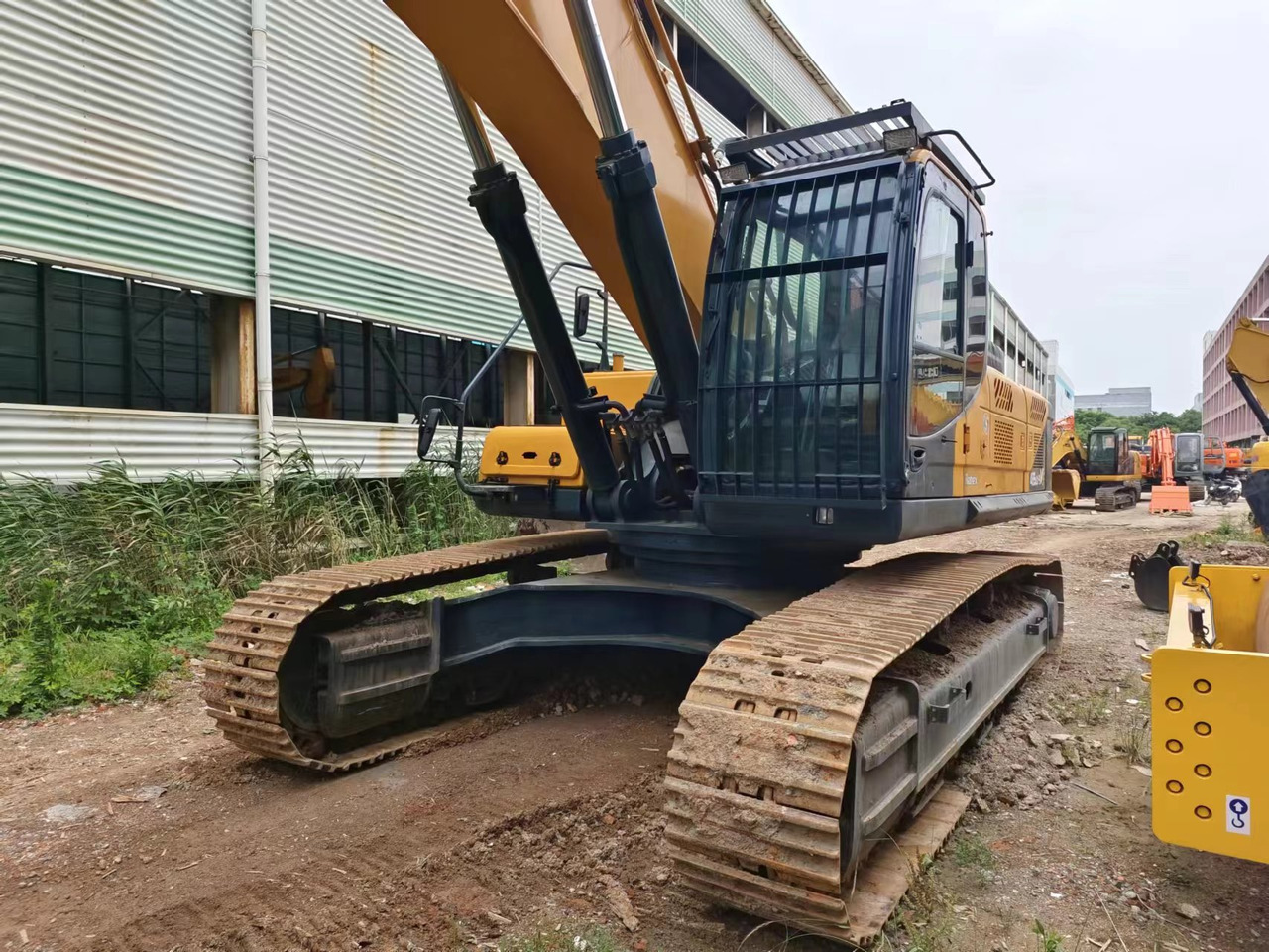 HYUNDAI R485LC9VS R485 - Гусеничный экскаватор: фото 2 HYUNDAI R485LC9VS R485 - Гусеничный экскаватор: фото 2