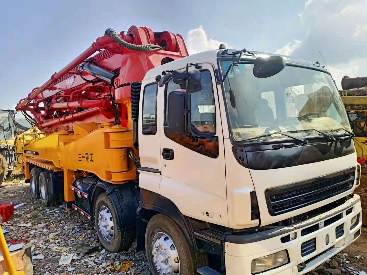 ISUZU 48M - Автобетононасос: фото 2 ISUZU 48M - Автобетононасос: фото 2
