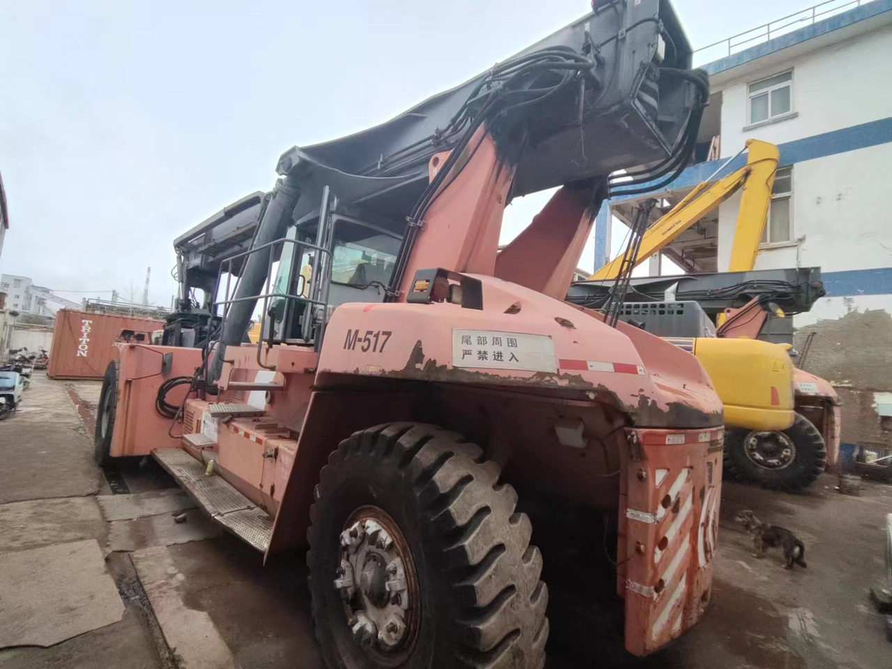 KALMAR DRF450 - Ричстакер: фото 1 KALMAR DRF450 - Ричстакер: фото 1