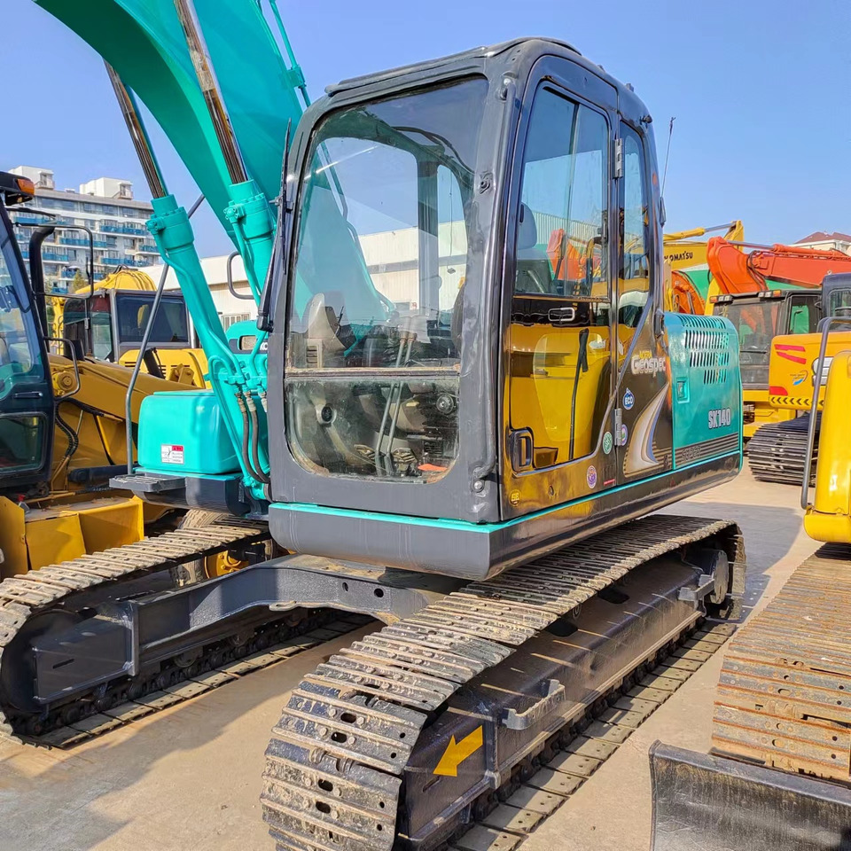 KOBELCO SK140LC-8 - Гусеничный экскаватор: фото 2 KOBELCO SK140LC-8 - Гусеничный экскаватор: фото 2