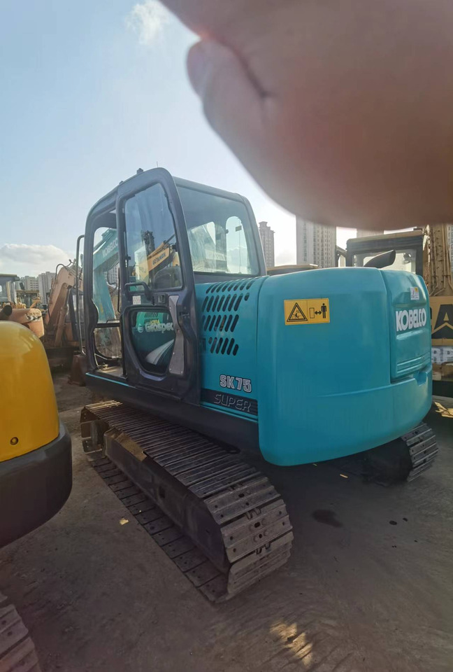 KOBELCO SK75 - Мини-экскаватор: фото 4 KOBELCO SK75 - Мини-экскаватор: фото 4