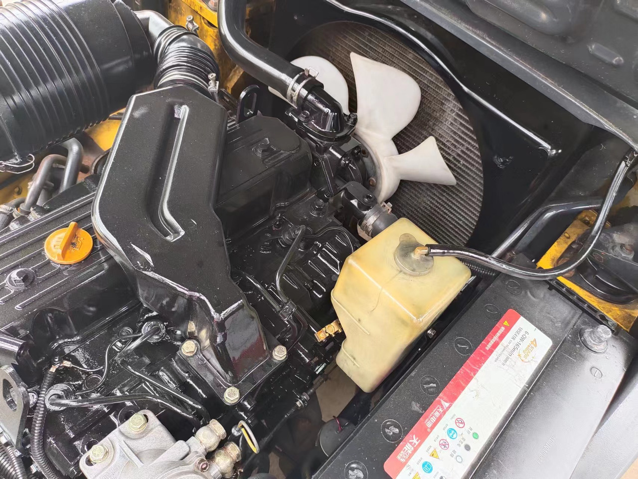 KOMATSU FD30 - Дизельный погрузчик: фото 4 KOMATSU FD30 - Дизельный погрузчик: фото 4