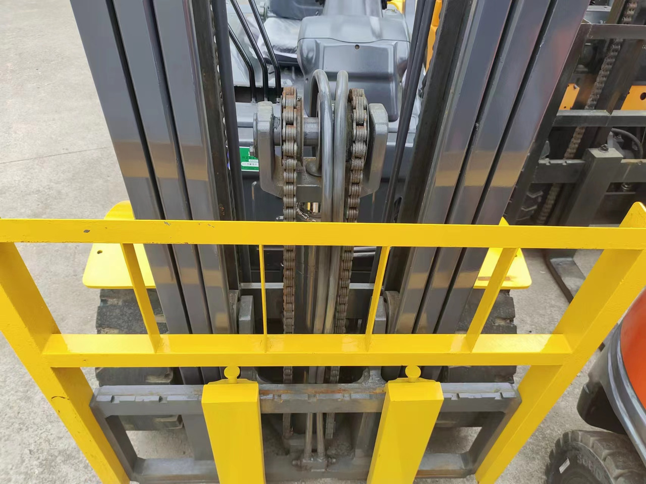 KOMATSU FD30 - Дизельный погрузчик: фото 3 KOMATSU FD30 - Дизельный погрузчик: фото 3