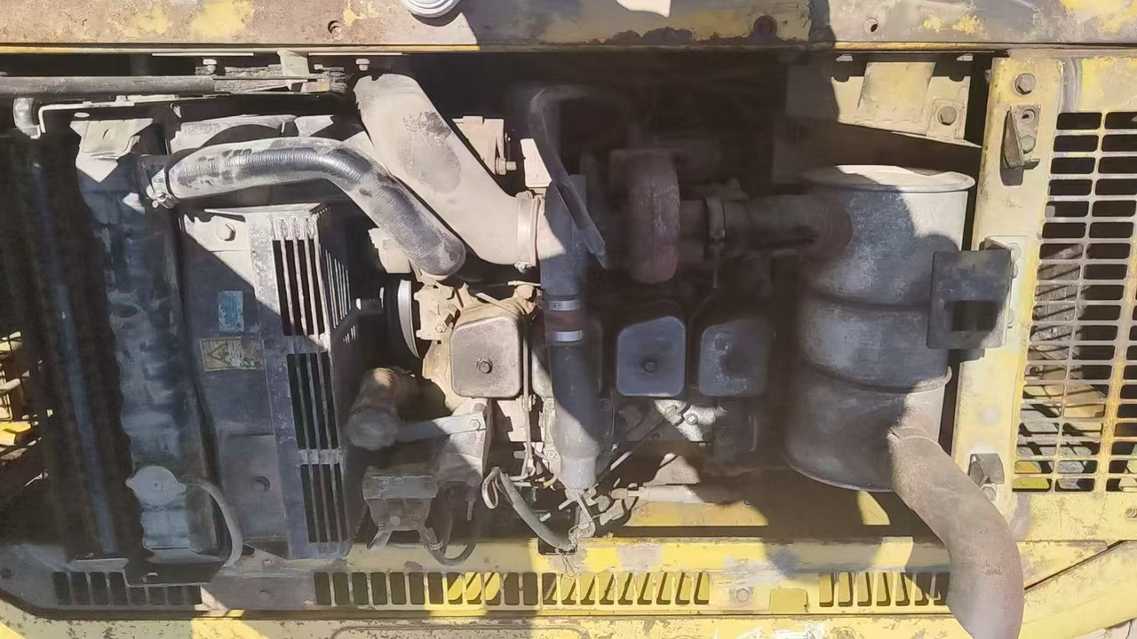 KOMATSU PC120-6 - Гусеничный экскаватор: фото 4 KOMATSU PC120-6 - Гусеничный экскаватор: фото 4