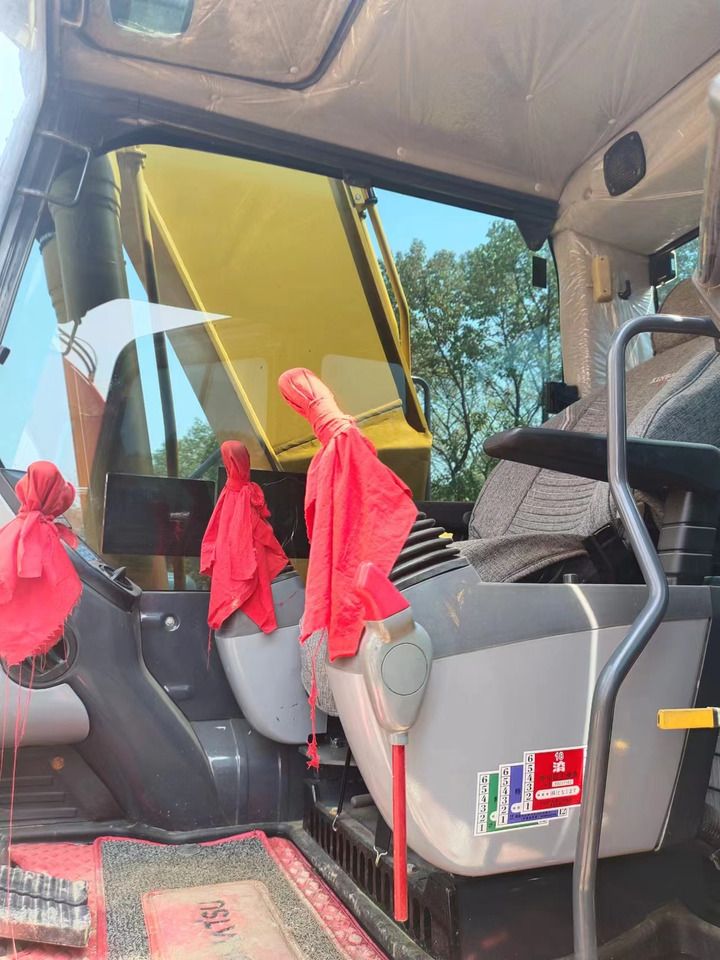 KOMATSU PC200-8 - Гусеничный экскаватор: фото 3 KOMATSU PC200-8 - Гусеничный экскаватор: фото 3