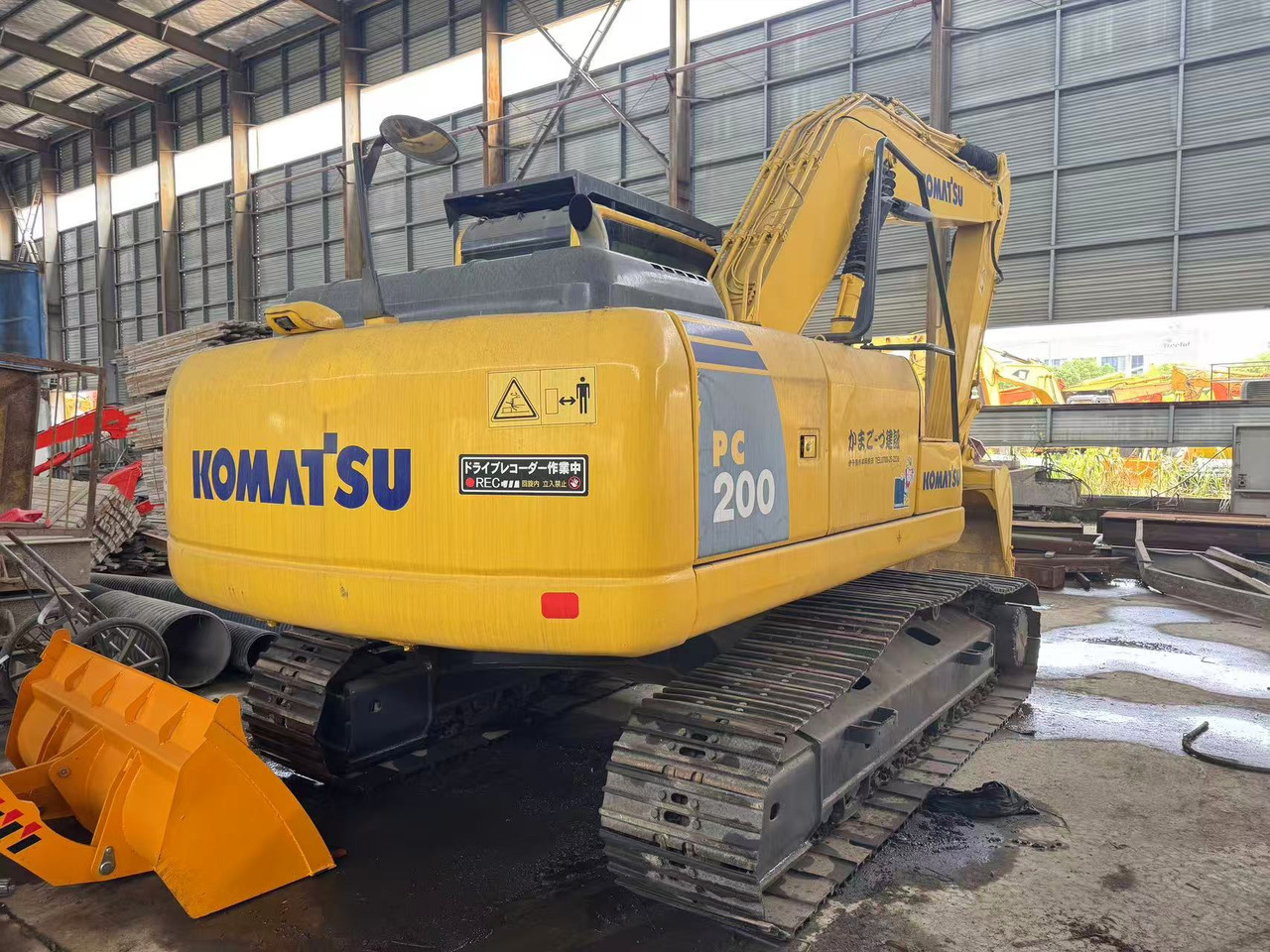 KOMATSU PC200-8 - Гусеничный экскаватор: фото 5 KOMATSU PC200-8 - Гусеничный экскаватор: фото 5