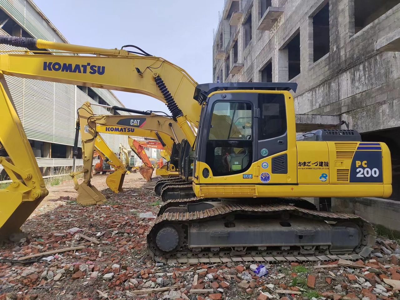 KOMATSU PC200-8 - Гусеничный экскаватор: фото 1 KOMATSU PC200-8 - Гусеничный экскаватор: фото 1