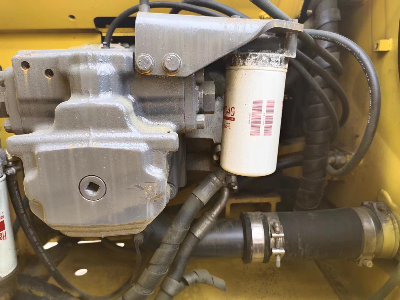 KOMATSU PC200-8 - Гусеничный экскаватор: фото 5 KOMATSU PC200-8 - Гусеничный экскаватор: фото 5