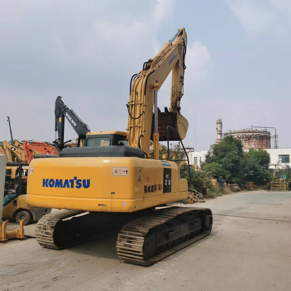 KOMATSU PC220-7 PC200-7 - Гусеничный экскаватор: фото 2 KOMATSU PC220-7 PC200-7 - Гусеничный экскаватор: фото 2