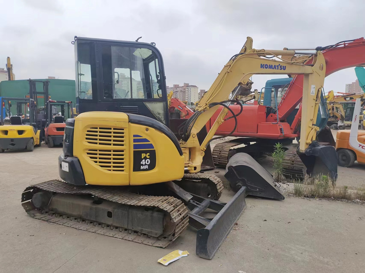 KOMATSU PC40MR - Мини-экскаватор: фото 1 KOMATSU PC40MR - Мини-экскаватор: фото 1