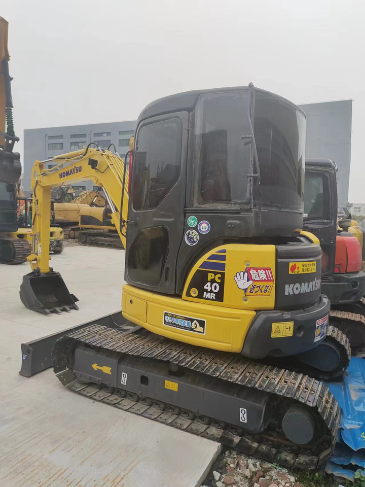 KOMATSU PC40MR - Мини-экскаватор: фото 3 KOMATSU PC40MR - Мини-экскаватор: фото 3