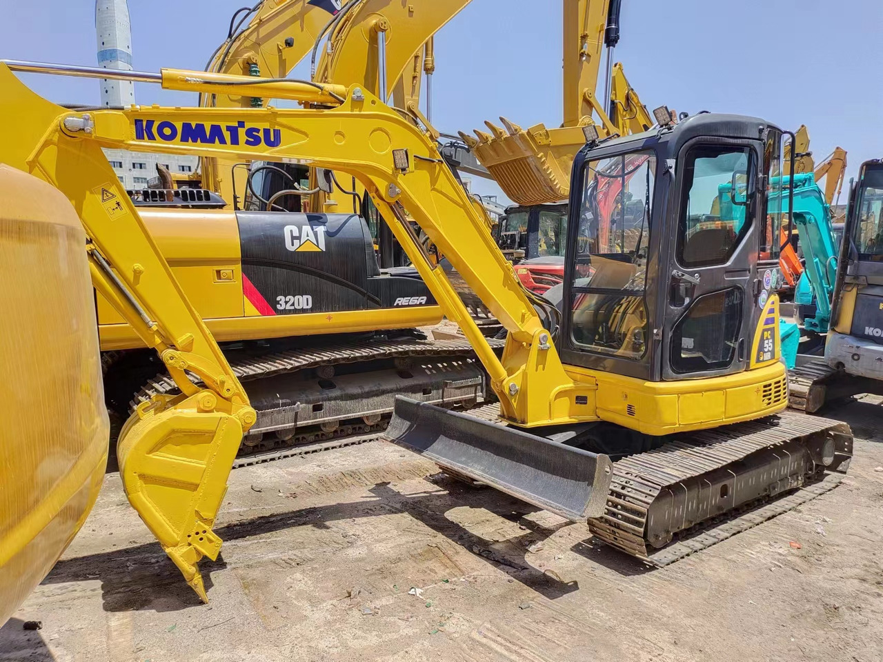 KOMATSU PC55MR - Мини-экскаватор: фото 3 KOMATSU PC55MR - Мини-экскаватор: фото 3