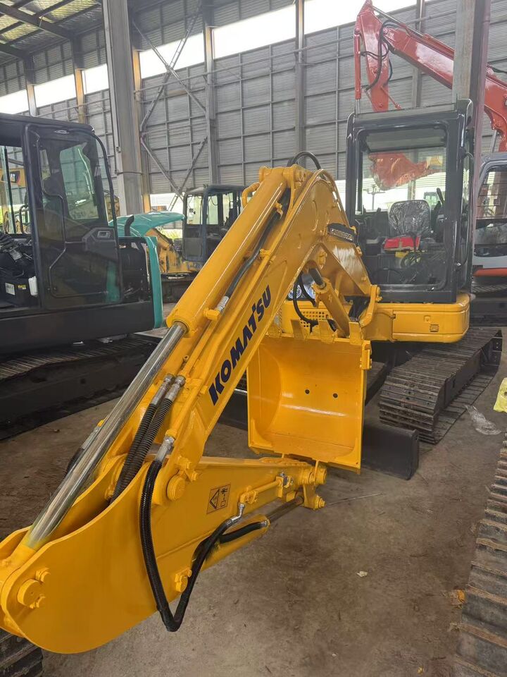 KOMATSU PC55MR - Мини-экскаватор: фото 3 KOMATSU PC55MR - Мини-экскаватор: фото 3