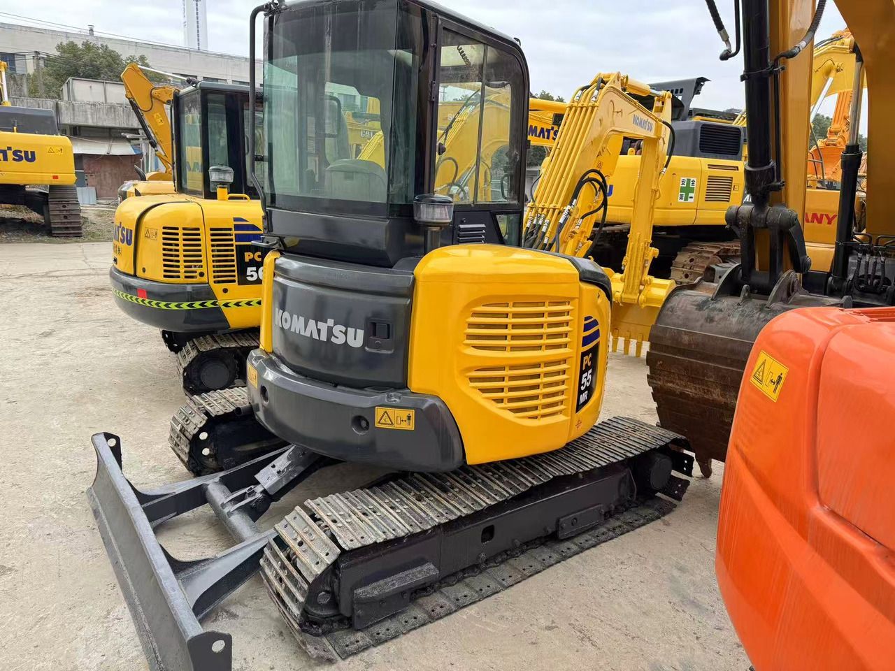 KOMATSU PC55MR - Мини-экскаватор: фото 1 KOMATSU PC55MR - Мини-экскаватор: фото 1