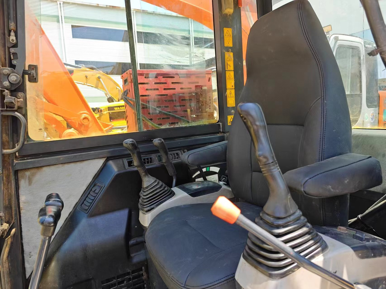 KOMATSU PC58 - Мини-экскаватор: фото 3 KOMATSU PC58 - Мини-экскаватор: фото 3