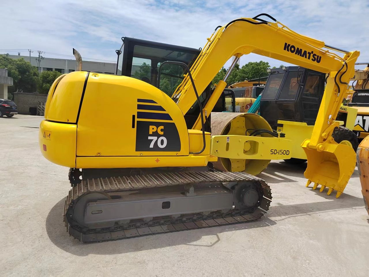 KOMATSU PC70-8 - Гусеничный экскаватор: фото 2 KOMATSU PC70-8 - Гусеничный экскаватор: фото 2