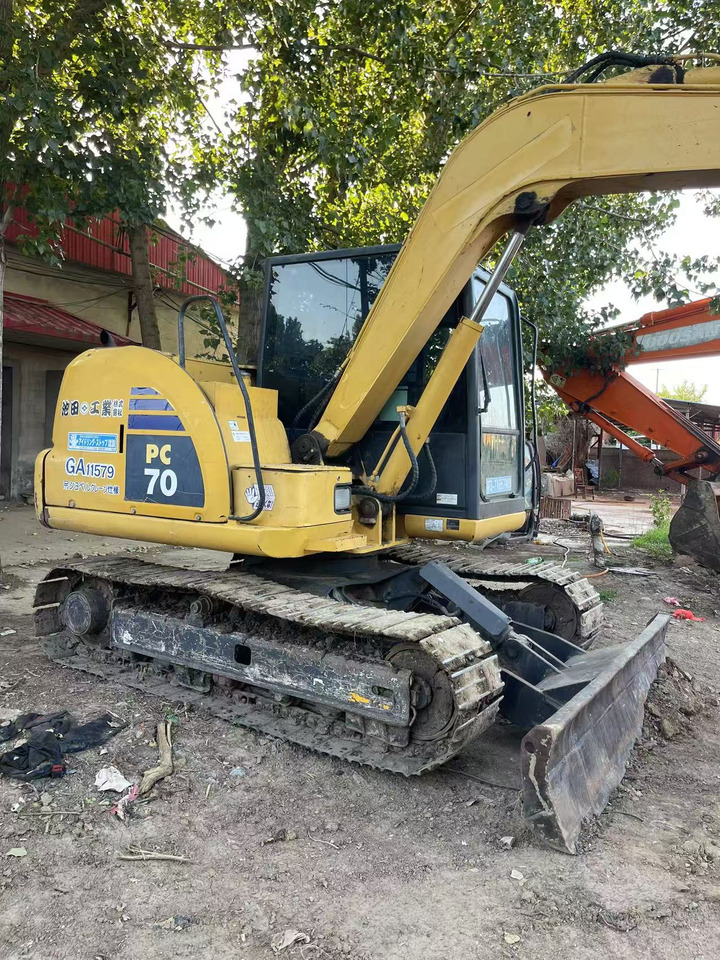 KOMATSU pc70-8 - Мини-экскаватор: фото 1 KOMATSU pc70-8 - Мини-экскаватор: фото 1