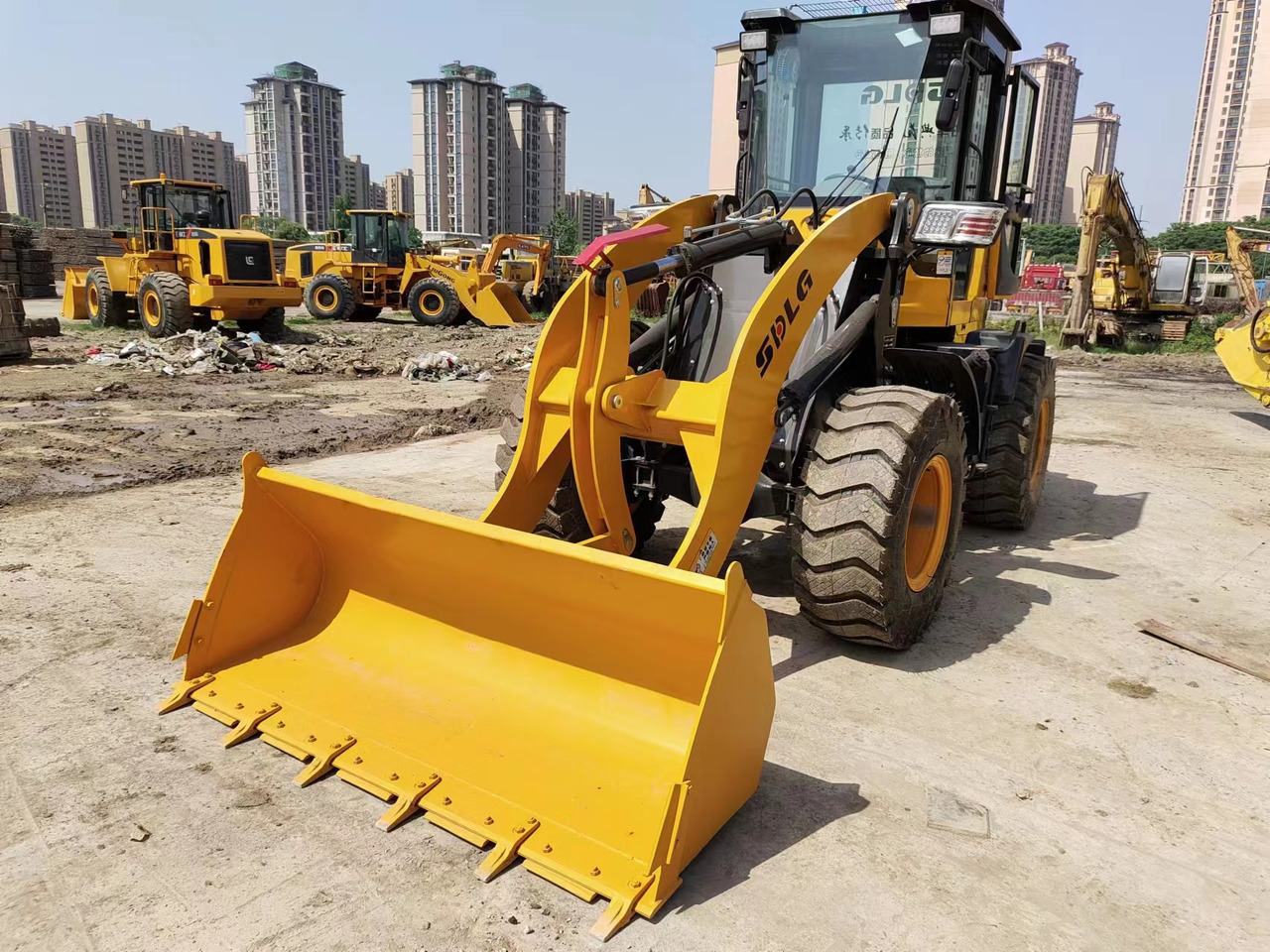 SDLG LG928 - Колёсный погрузчик: фото 3 SDLG LG928 - Колёсный погрузчик: фото 3