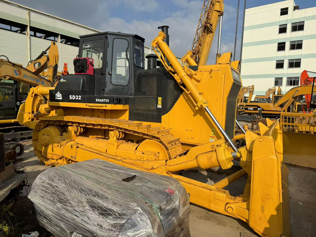 SHANTUI SD32 - Бульдозер: фото 3 SHANTUI SD32 - Бульдозер: фото 3
