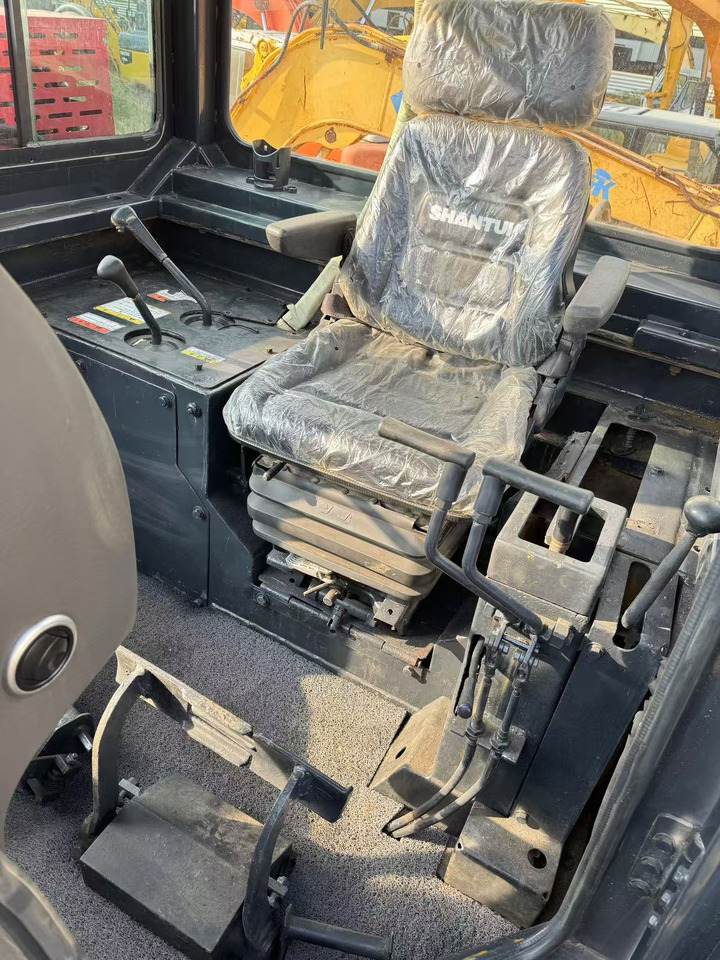 SHANTUI SD32 - Бульдозер: фото 5 SHANTUI SD32 - Бульдозер: фото 5