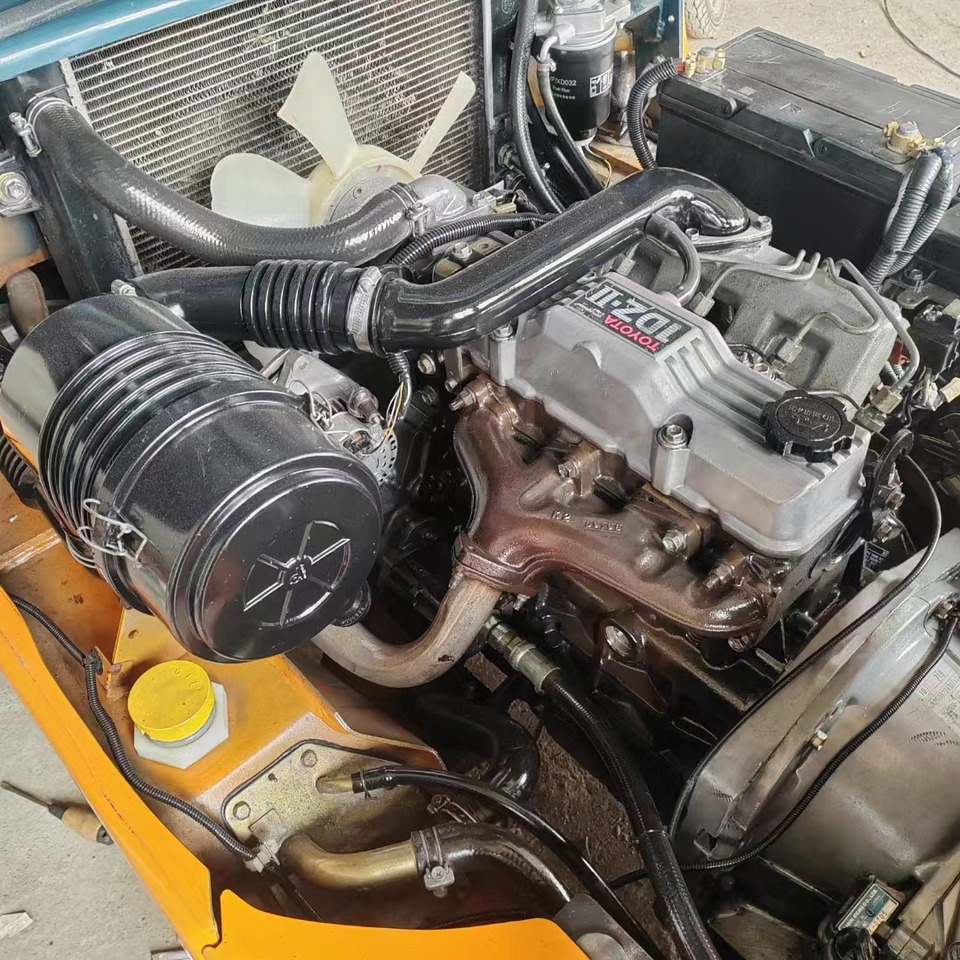 TOYOTA FD30 - Дизельный погрузчик: фото 4 TOYOTA FD30 - Дизельный погрузчик: фото 4