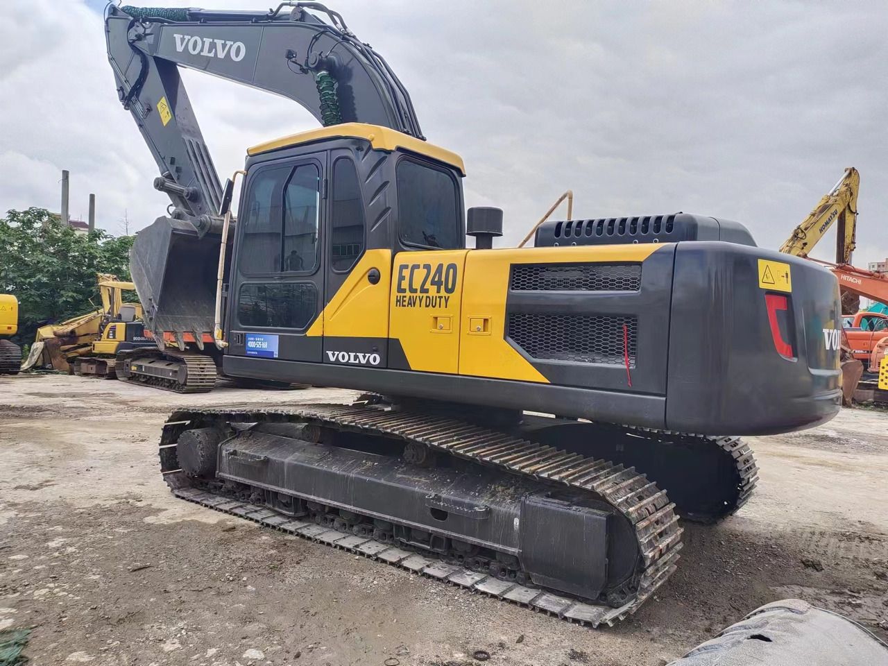 VOLVO EC240 - Гусеничный экскаватор: фото 3 VOLVO EC240 - Гусеничный экскаватор: фото 3
