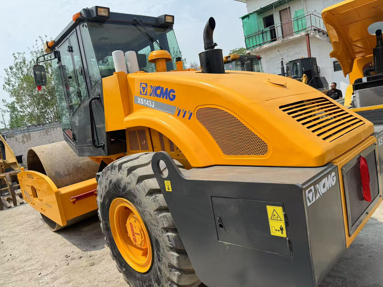 XCMG XS143J - Дорожный каток: фото 3 XCMG XS143J - Дорожный каток: фото 3
