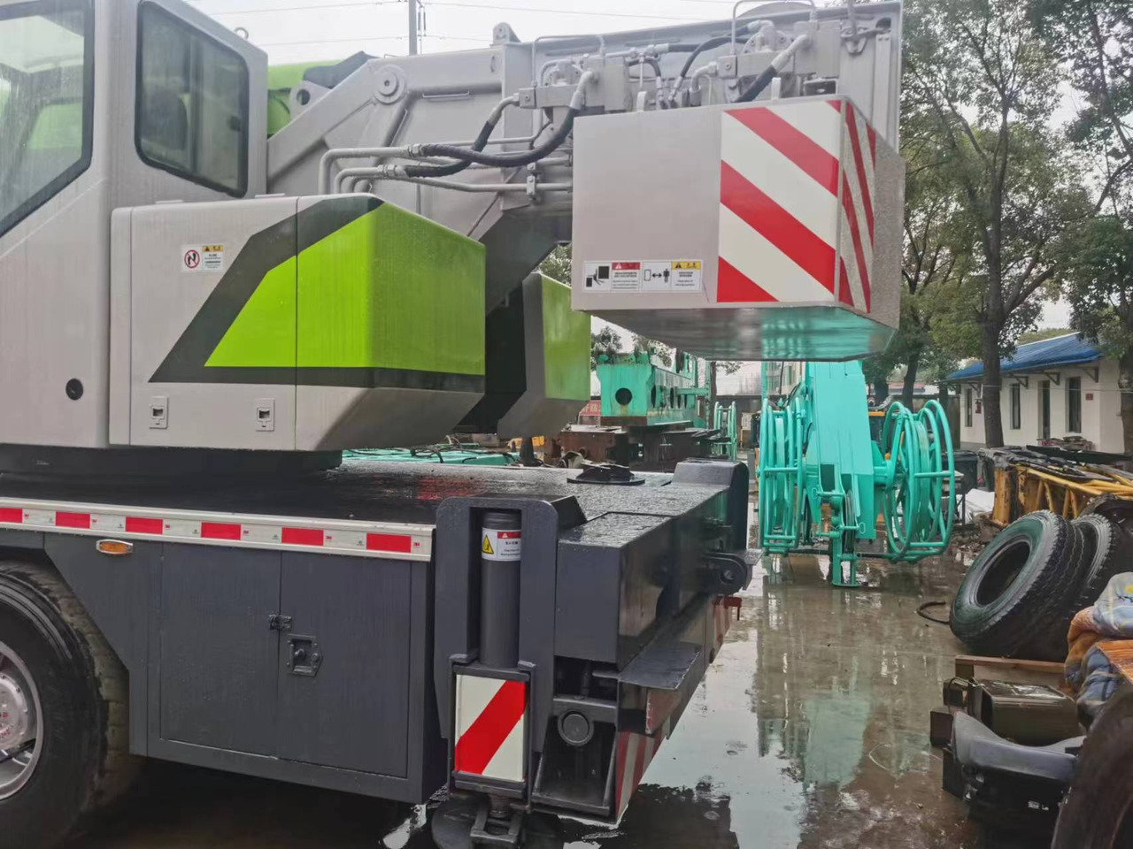 ZOOMLION ZTC251V - Мобильный кран: фото 5 ZOOMLION ZTC251V - Мобильный кран: фото 5