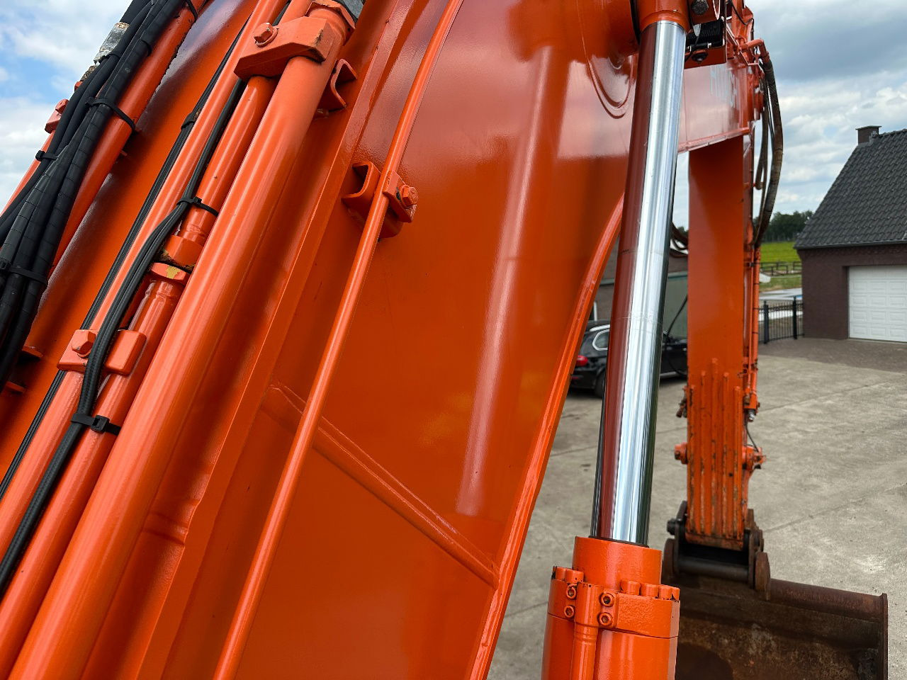 Гусеничный экскаватор Hitachi ZX350LC-6: фото 27