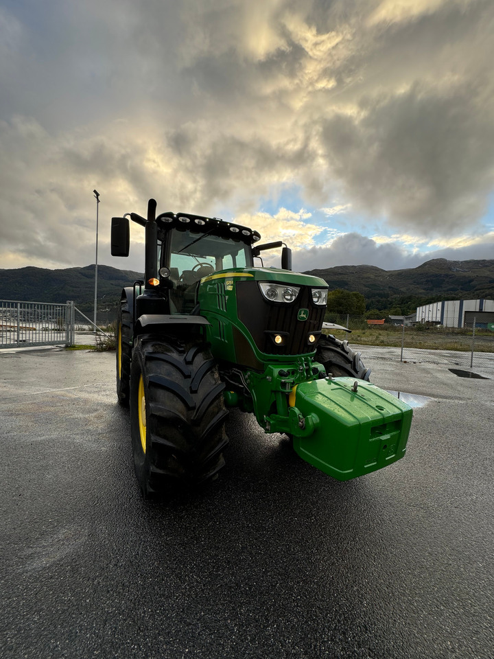 John Deere 6215R - Трактор: фото 5 John Deere 6215R - Трактор: фото 5