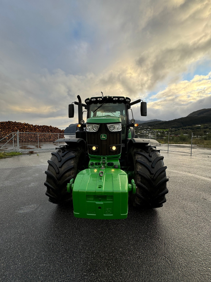 John Deere 6215R - Трактор: фото 4 John Deere 6215R - Трактор: фото 4
