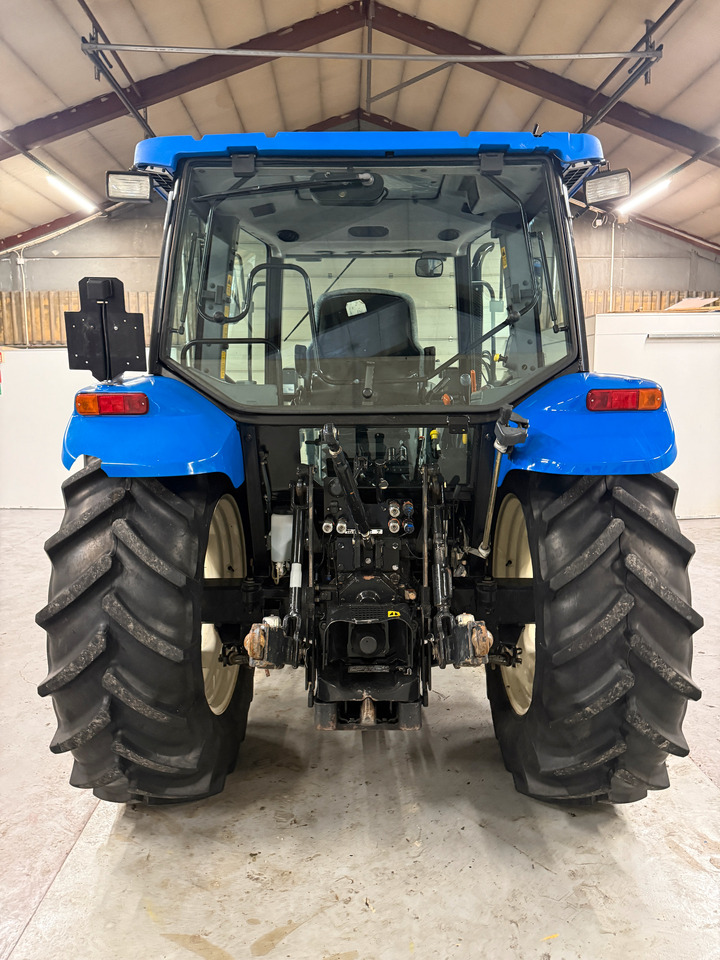 New Holland TL90 - Трактор: фото 4 New Holland TL90 - Трактор: фото 4