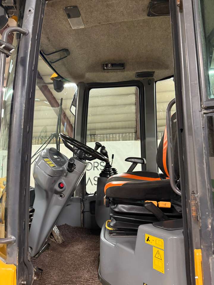 Колёсный погрузчик Volvo L40B-TP #Skuffe og Skjær #Kun 3458 timer: фото 12