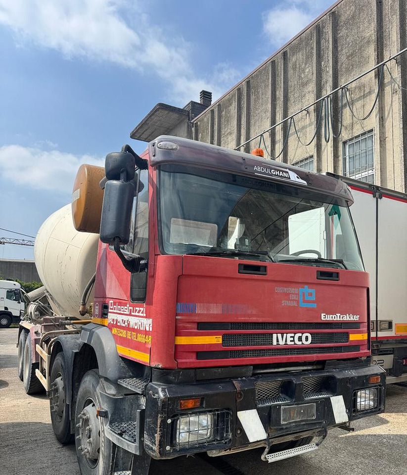 BETONIERA IVECO 410E42 8X4 - Автобетоносмеситель: фото 1 BETONIERA IVECO 410E42 8X4 - Автобетоносмеситель: фото 1