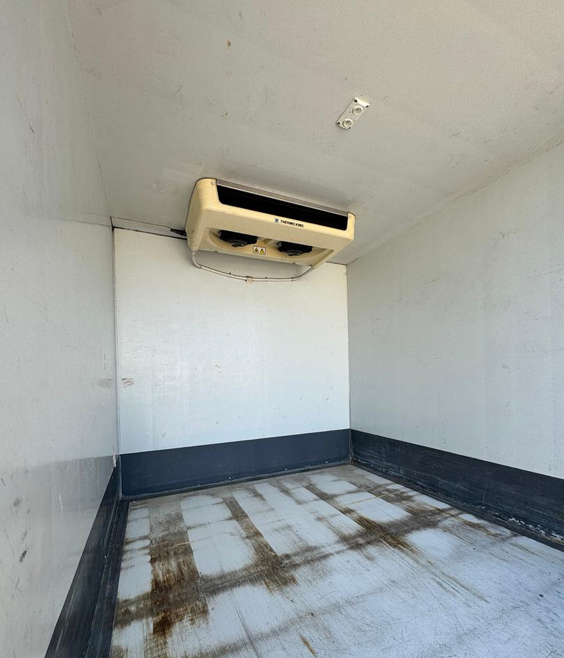 Малотоннажный рефрижератор IVECO DAILY 35S15 - FRIGO FRC - PATENTE B: фото 17 Малотоннажный рефрижератор IVECO DAILY 35S15 - FRIGO FRC - PATENTE B: фото 17