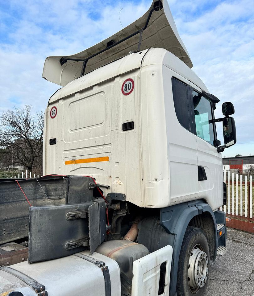 Motrice Scania R124 - 420 - 2002 (6X2) - Грузовик-шасси: фото 1 Motrice Scania R124 - 420 - 2002 (6X2) - Грузовик-шасси: фото 1