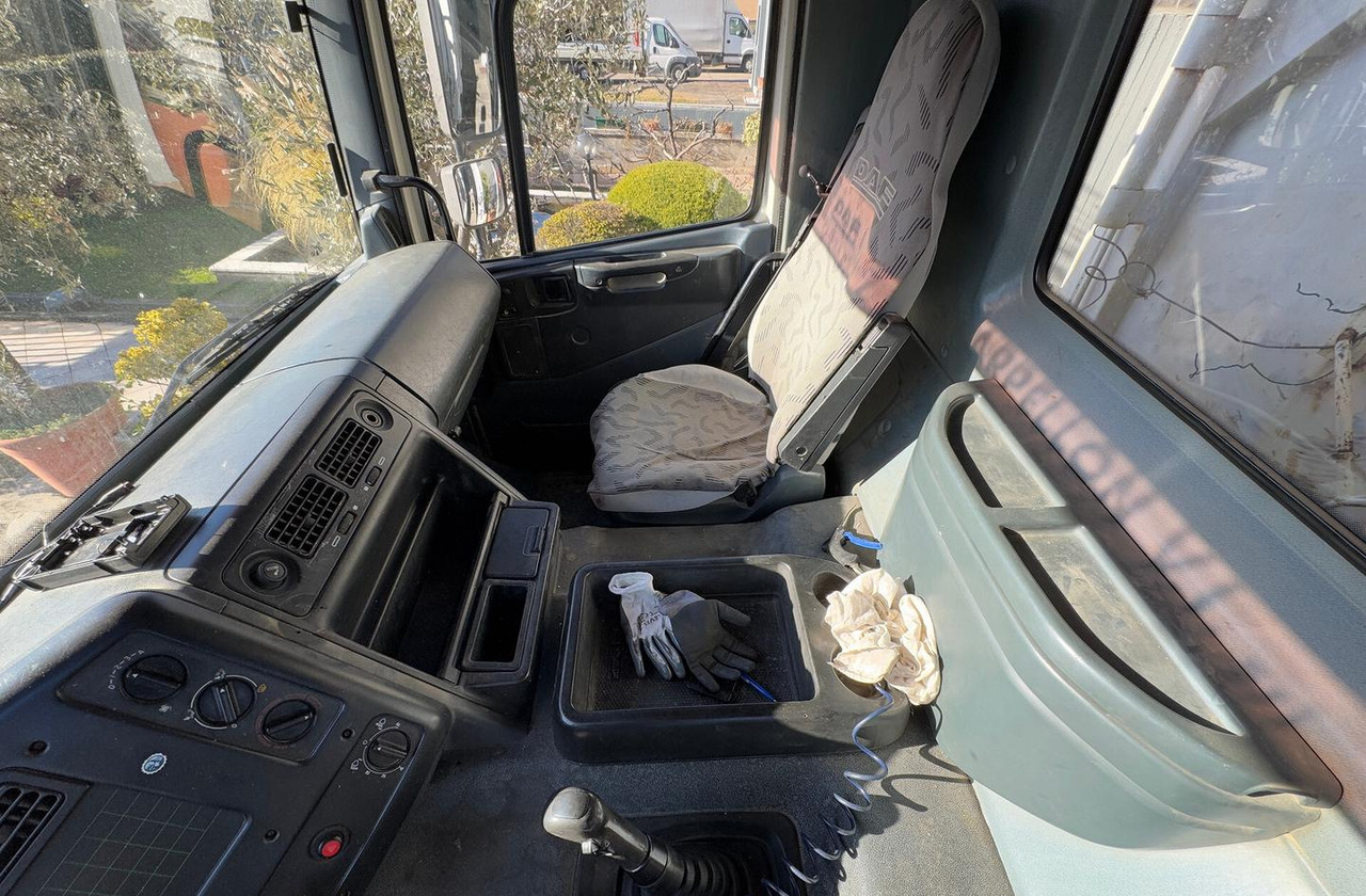 Ribaltabile DAF 85 CF 430 - anno 1999 - Самосвал: фото 3 Ribaltabile DAF 85 CF 430 - anno 1999 - Самосвал: фото 3