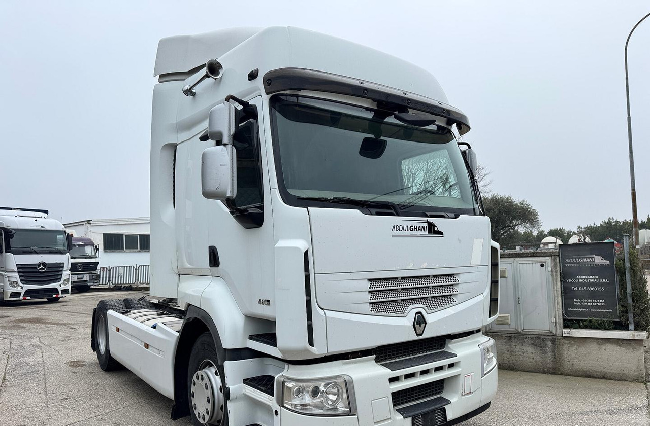 Renault Trucks - Тягач: фото 1 Renault Trucks - Тягач: фото 1