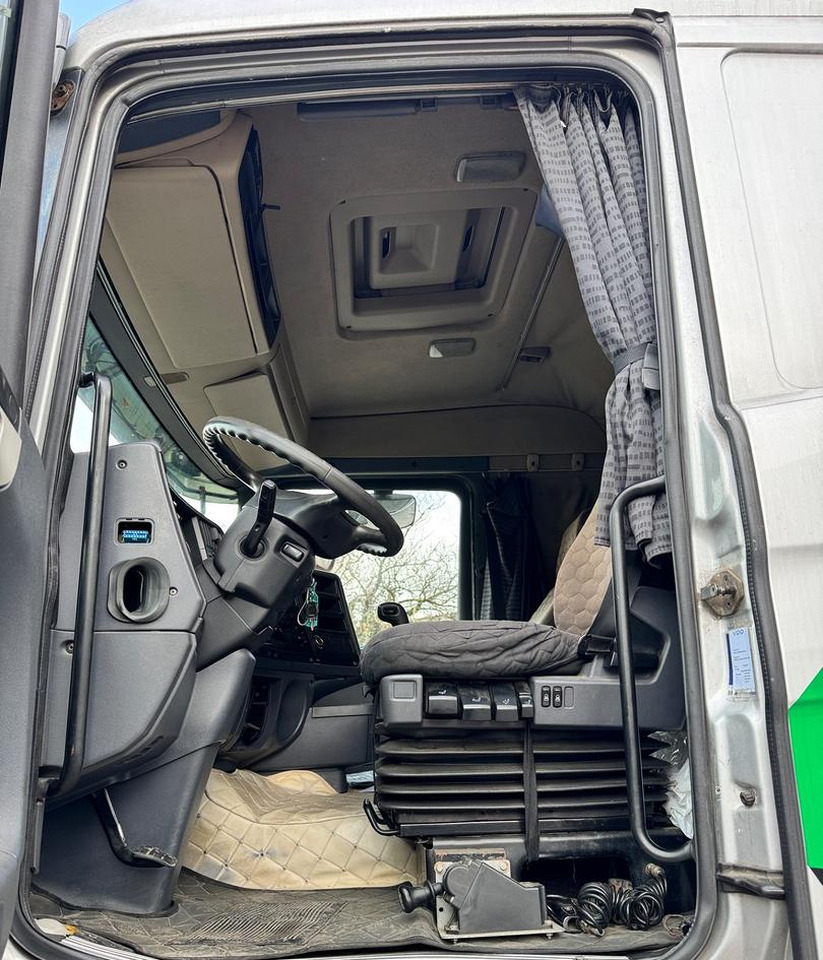 Scania R420 - 2008 - euro 4 - Тягач: фото 4 Scania R420 - 2008 - euro 4 - Тягач: фото 4