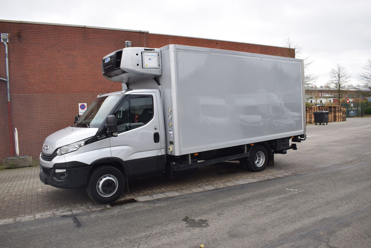 Iveco Daily 72 C18 Supra 850 Tiefkühler 3 Kammer LBW - Малотоннажный рефрижератор: фото 1 Iveco Daily 72 C18 Supra 850 Tiefkühler 3 Kammer LBW - Малотоннажный рефрижератор: фото 1