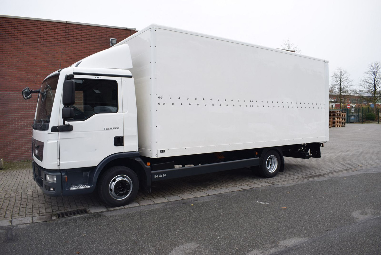 MAN TGL 8.220 Koffer LBW Klima EURO6 Luftfederung - Малотоннажный фургон: фото 2 MAN TGL 8.220 Koffer LBW Klima EURO6 Luftfederung - Малотоннажный фургон: фото 2
