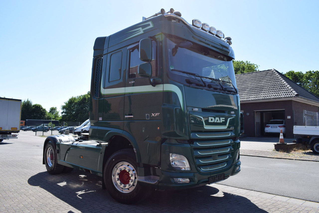 Тягач DAF  XF 530 FT Retarder Leder Standklima Hydraulik: фото 10