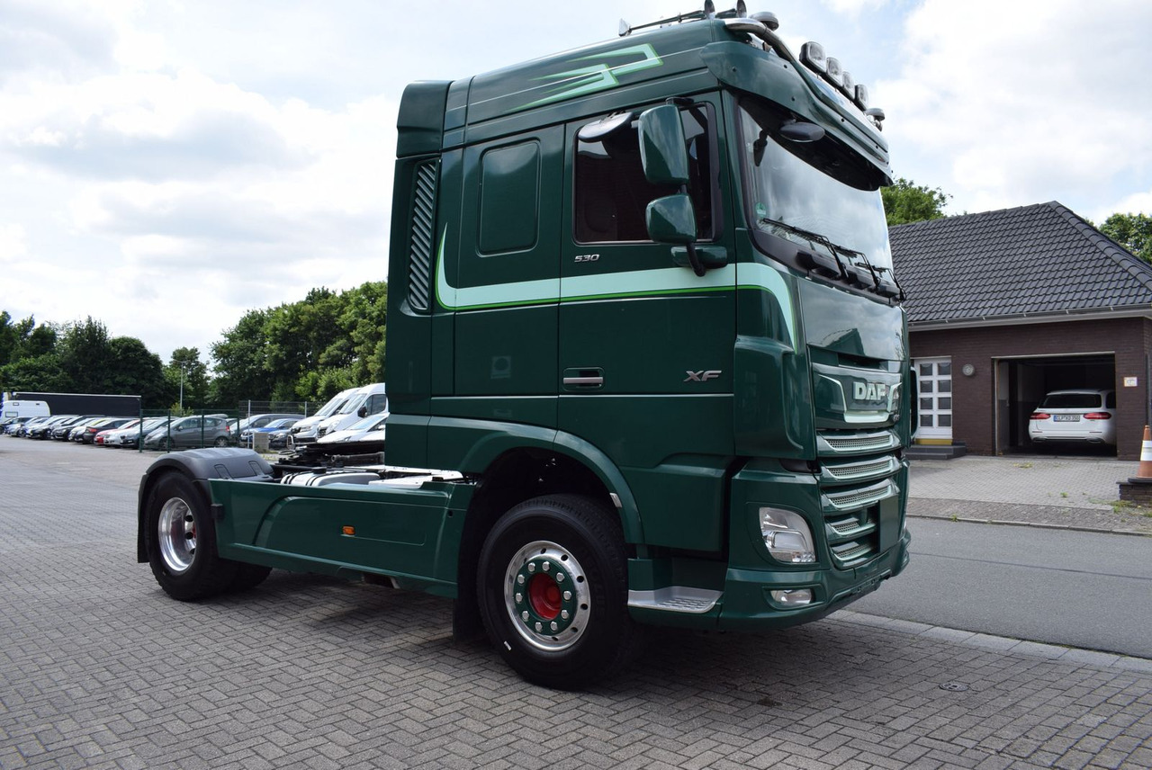 Тягач DAF  XF 530 FT Retarder Leder Standklima Hydraulik: фото 11