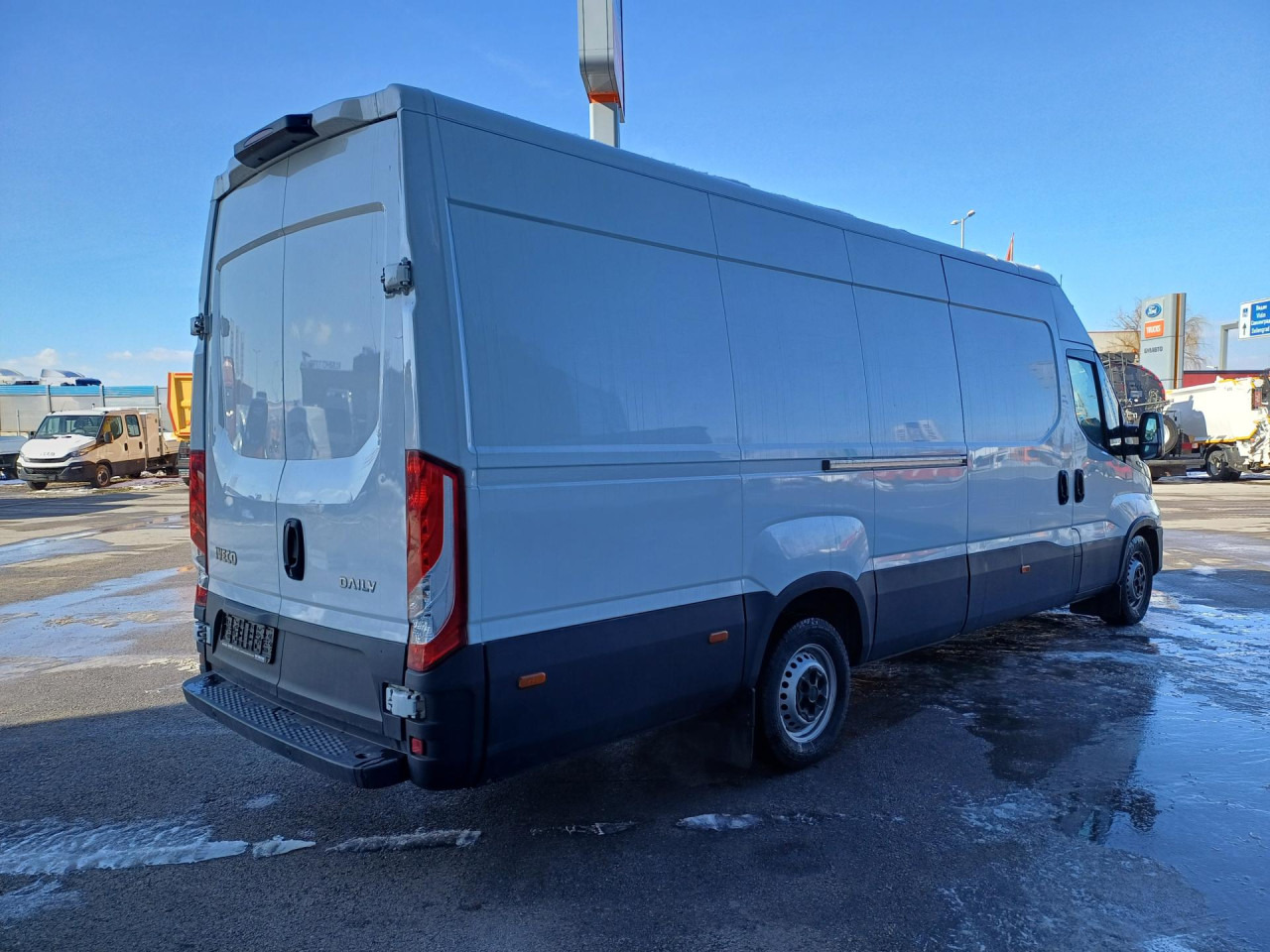 IVECO Daily 35S16V - Цельнометаллический фургон: фото 4 IVECO Daily 35S16V - Цельнометаллический фургон: фото 4