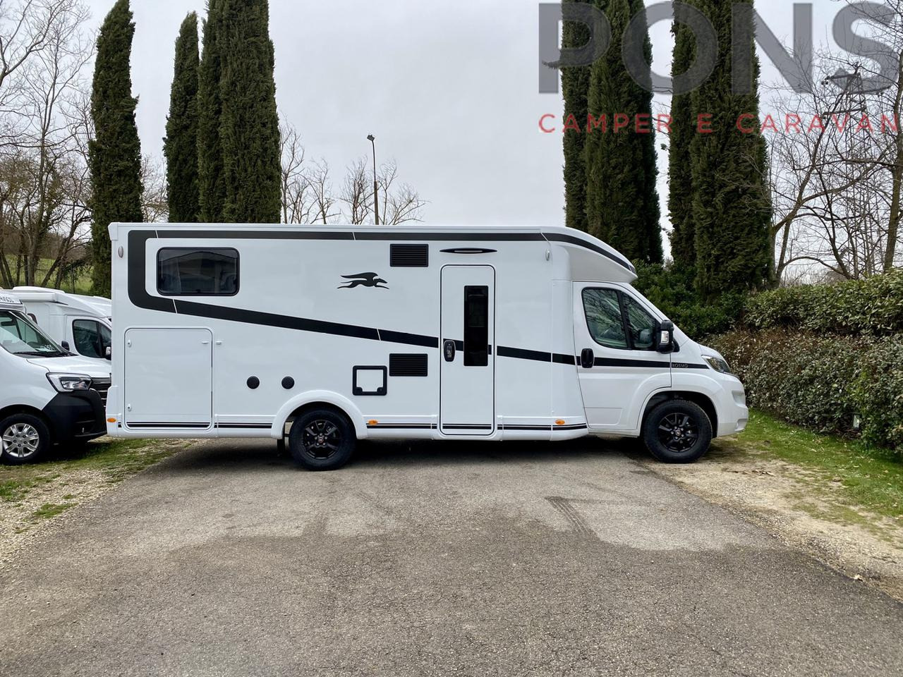 Новый Полуинтегрированный автодом LAIKA Kosmo L 409: фото 1