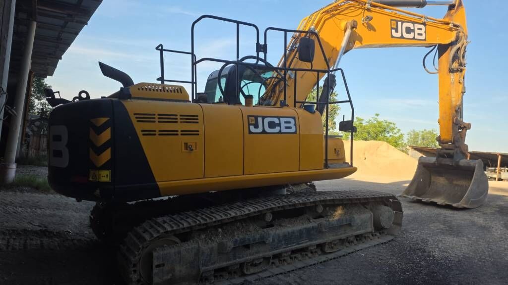 JCB JS 220 - Гусеничный экскаватор: фото 2 JCB JS 220 - Гусеничный экскаватор: фото 2