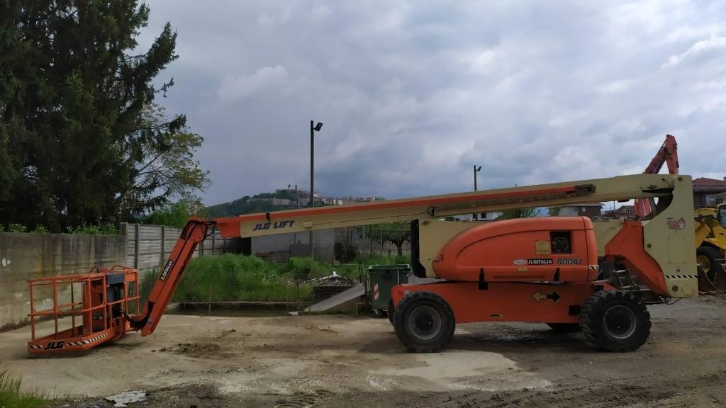 JLG 800 AJ - Коленчатый подъемник: фото 2 JLG 800 AJ - Коленчатый подъемник: фото 2