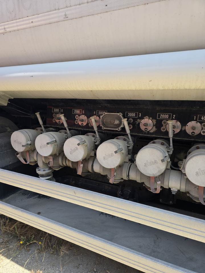 MAN TGA 26-320 - Грузовик-цистерна: фото 3 MAN TGA 26-320 - Грузовик-цистерна: фото 3