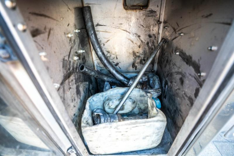 Грузовик-цистерна Iveco EURO CARGO 100-220 +CM 5500L + 3 COMP.: фото 9 Грузовик-цистерна Iveco EURO CARGO 100-220 +CM 5500L + 3 COMP.: фото 9