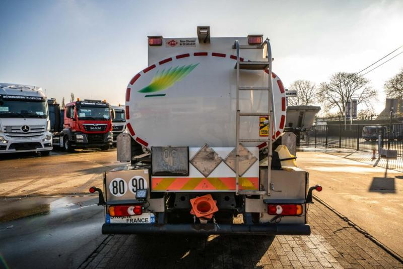 Iveco EURO CARGO 100-220 +CM 5500L + 3 COMP. - Грузовик-цистерна: фото 5 Iveco EURO CARGO 100-220 +CM 5500L + 3 COMP. - Грузовик-цистерна: фото 5